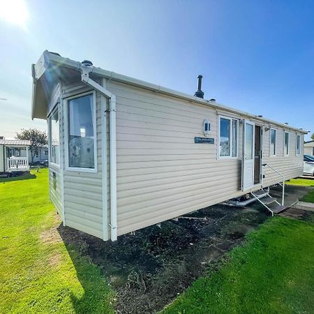 Hotel Lovely Caravan With Wifi At Broadland Sands In Suffolk Ref 20035Bs Hopton on Sea Exterior foto